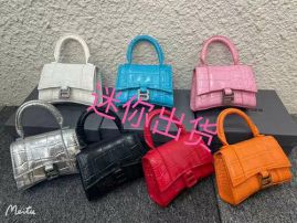 Picture of Balenciaga Lady Handbags _SKUfw105975852fw